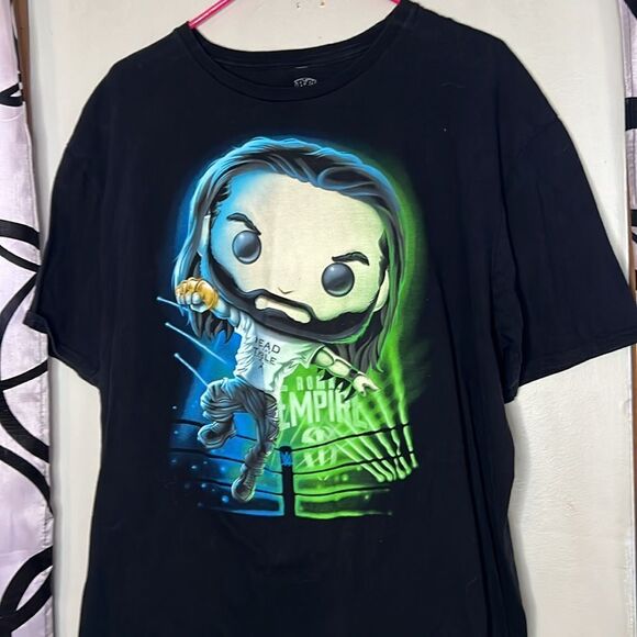 Roman Reigns funko shirt
WWE - Picture 2 of 5